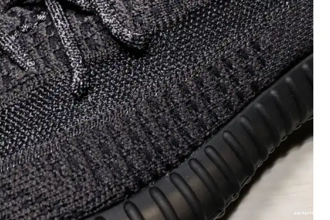 YEEZY MENS V2 BLACK ADIDAS FU9006 BOOST 350 0517